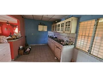 VENDO.CASA.EN ALGARROBO