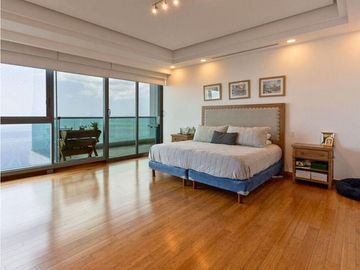Apartamento en venta PH Ocean One-Costa del Este (AA)