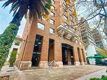 Oficina en Venta en Metro Pedro de Valdivia / Alfredo Barros Errázuruz