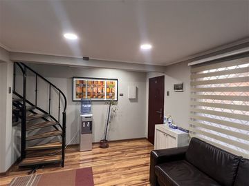 Casa en Venta en ¡¡A pasos del metro Chacabuco!!