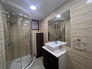 Oficina en Venta en ¡¡A pasos del metro Chacabuco!!