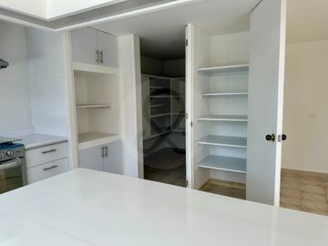 Casa en venta en Lomas de Tecamachalco