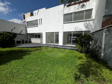 Casa en venta en Lomas de Tecamachalco