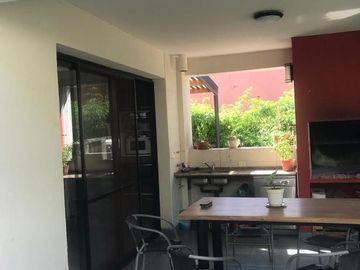 Excelente Casa en COMPLEJO VILLA NUEVA - Santa Clara