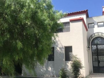 Excelente Casa en COMPLEJO VILLA NUEVA - Santa Clara