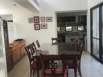 Excelente Casa en COMPLEJO VILLA NUEVA - Santa Clara