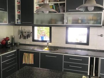 Excelente Casa en COMPLEJO VILLA NUEVA - Santa Clara