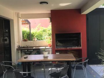 Excelente Casa en COMPLEJO VILLA NUEVA - Santa Clara
