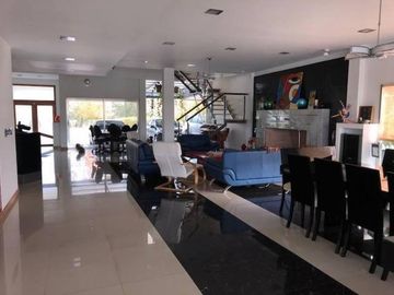 CASA EN LOTE AL RIO en COMPLEJO VILLA NUEVA - Santa Catalina