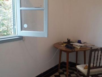 CASA EN VENTA SOBRE AMPLIO LOTE