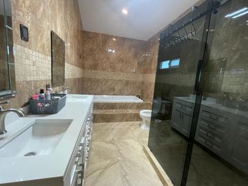 Casa en Venta en Cuesta Blanca