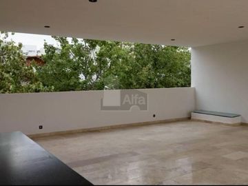 Residencia en venta en fraccionamiento exclusivo Sierra Azúl, San Luis Potosí