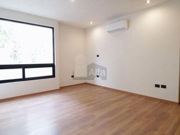 Residencia en venta en fraccionamiento exclusivo Sierra Azúl, San Luis Potosí
