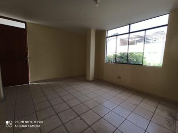SE VENDE CASA EN SANTIAGO DE SURCO