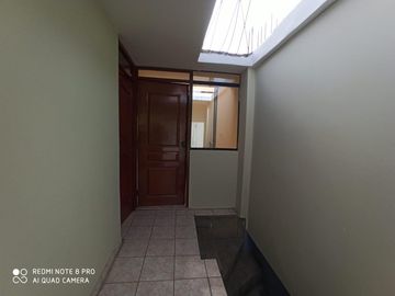 SE VENDE CASA EN SANTIAGO DE SURCO