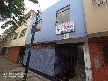 SE VENDE CASA EN SANTIAGO DE SURCO
