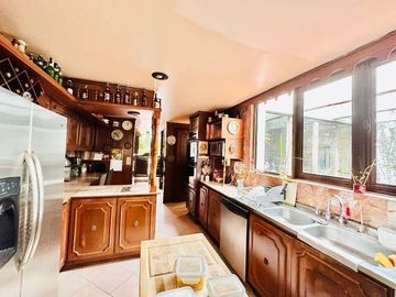 Casa en venta con enorme jardin, San Jerónimo Lídice, Magdalena Contreras, Cdmx