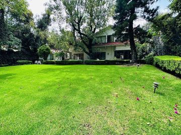 Casa en venta con enorme jardin, San Jerónimo Lídice, Magdalena Contreras, Cdmx