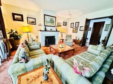 Casa en venta con enorme jardin, San Jerónimo Lídice, Magdalena Contreras, Cdmx