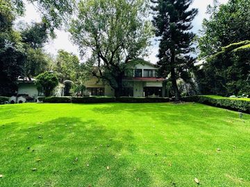 Casa en venta con enorme jardin, San Jerónimo Lídice, Magdalena Contreras, Cdmx