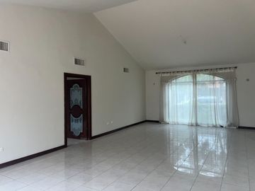 Casa en Venta, Del Valle, San Pedro Garza García