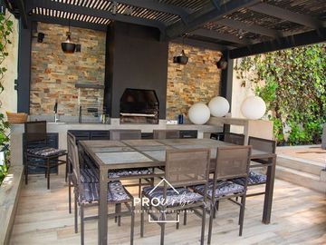 Casa en Venta en Entre Camino El Alba y camino Las Flores