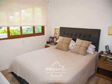 Casa en Venta en Entre Camino El Alba y camino Las Flores