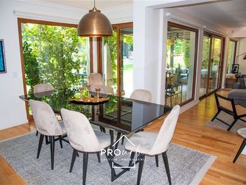 Casa en Venta en Entre Camino El Alba y camino Las Flores