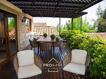 Casa en Venta en Entre Camino El Alba y camino Las Flores