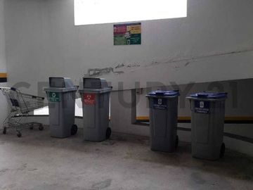 Vendo dpto 2 dormitorios con patio y pérgola Iñaquito Alto