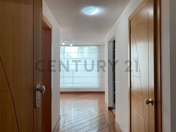 Vendo dpto 2 dormitorios con patio y pérgola Iñaquito Alto