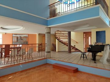 VENTA DE CASA CON JARDIN, LOMAS DE LAS AGUILAS, ALVARO OBREGON, CDMX