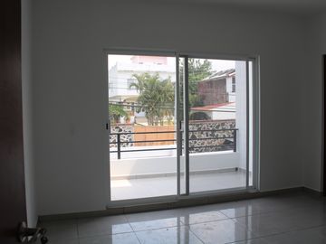 Estrena CASA en VENTA Fraccionamiento ALTOS de OAXTEPEC, a dos minutos de Lomas