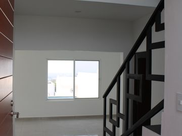 Estrena CASA en VENTA Fraccionamiento ALTOS de OAXTEPEC, a dos minutos de Lomas