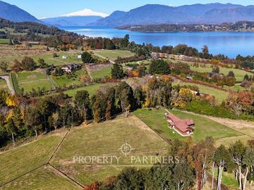 Terreno con vista panorámica y acceso al lago Panguipulli