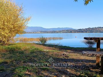 Terreno con vista panorámica y acceso al lago Panguipulli