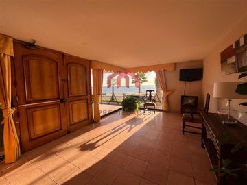 Departamento en Venta en Avanida Grecia