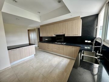 Departamento de lujo en VENTA Encinares Bosque Real, Huixquilucan