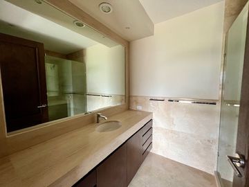 Departamento de lujo en VENTA Encinares Bosque Real, Huixquilucan
