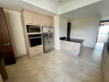 Departamento de lujo en VENTA Encinares Bosque Real, Huixquilucan