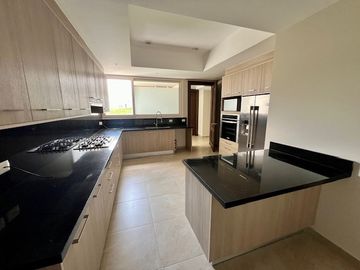 Departamento de lujo en VENTA Encinares Bosque Real, Huixquilucan