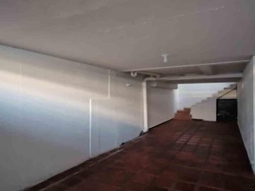 CASA EN ARRIENDO EN GUAYACANES/ MANIZALES
