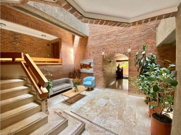 VENTA REMODELADO APTO NOGAL 2 ALCOBAS 117m2