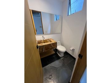 HERMOSO APARTAMENTO AMOBLADO EN EL POBLADO EN SAN FERNANDO PLAZA