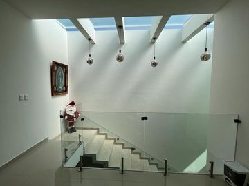 CASA EN VENTA CON RECÁMARA EN PB. FRACC. PASEO DEL PARQUE CON CASA CLUB, GIMNASI