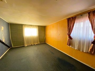 Se vende casa de dos pisos en Villa Chillán