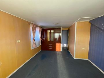 Se vende casa de dos pisos en Villa Chillán