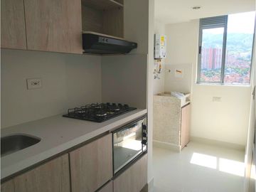 VENTA APARTAMENTO EN NIQUIA,  PISO ALTO.