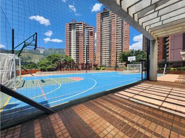 VENTA APARTAMENTO EN NIQUIA,  PISO ALTO.