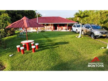 Casa-finca a 15 min de Arabia, Pereira